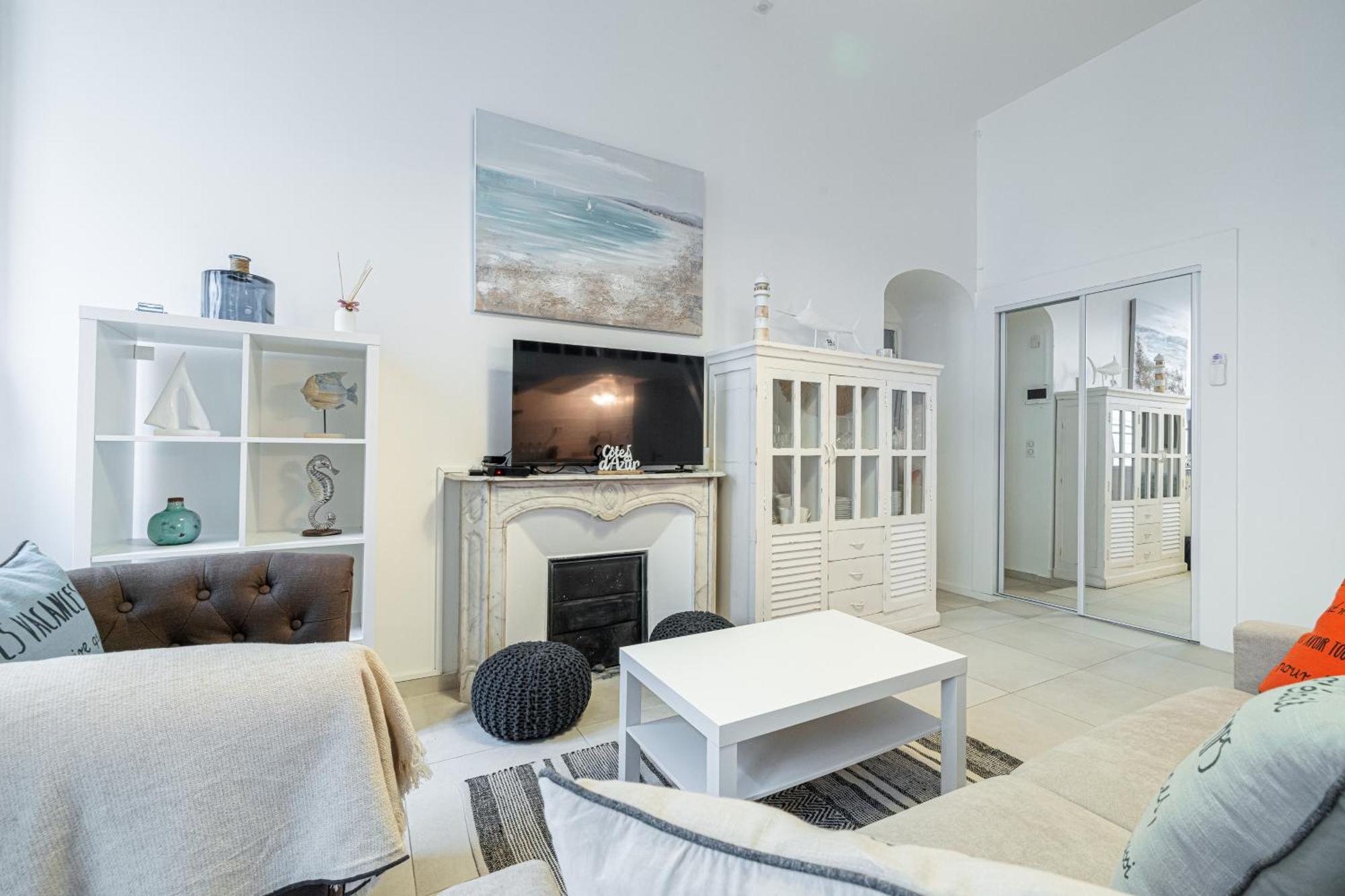 La Petite Chaise Bleue Apartment